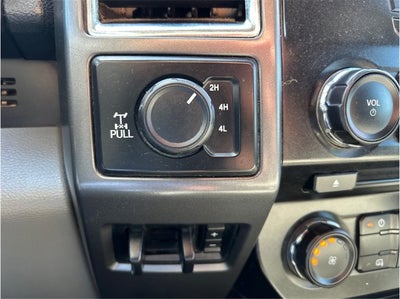 2017 Ford Super Duty F-250 SRW XLT 4X4 LEATHER 6.2L GAS BACK UP CAM CLEAN