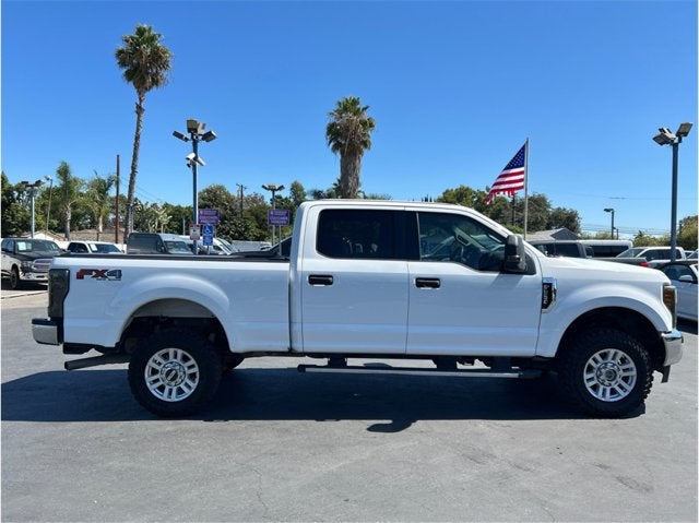 2017 Ford Super Duty F-250 SRW XLT 4X4 LEATHER 6.2L GAS BACK UP CAM CLEAN