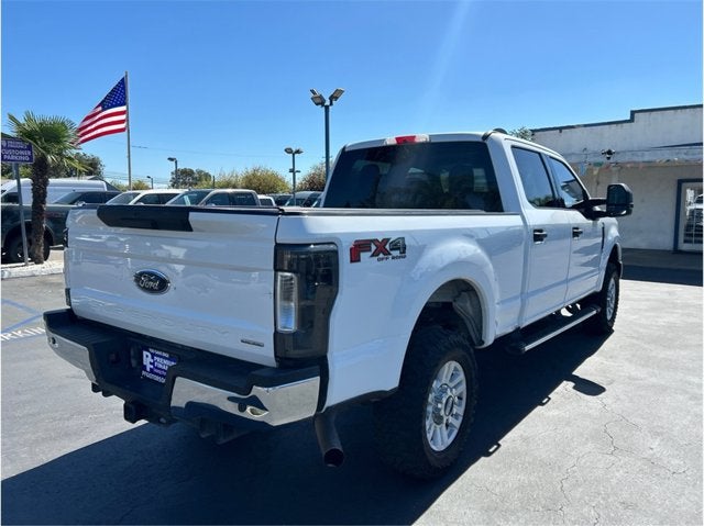 2017 Ford Super Duty F-250 SRW XLT 4X4 LEATHER 6.2L GAS BACK UP CAM CLEAN