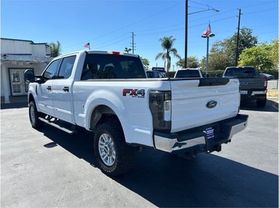 2017 Ford Super Duty F-250 SRW XLT 4X4 LEATHER 6.2L GAS BACK UP CAM CLEAN
