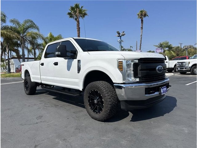 2019 Ford Super Duty F-250 XL 4X4 6.2L GAS 1 OWNER CLEAN R