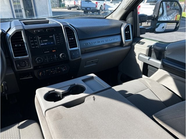 2017 Ford Super Duty F-250 SRW XLT 4X4 6.2L GAS BACK UP CAM CLEAN