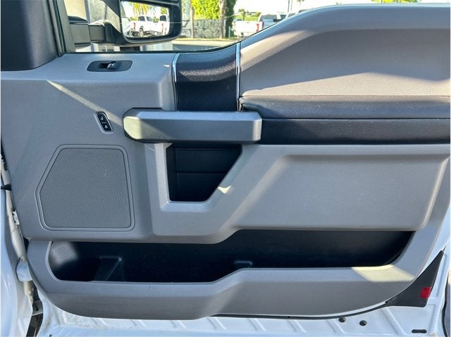 2017 Ford Super Duty F-250 SRW XLT 4X4 6.2L GAS BACK UP CAM CLEAN