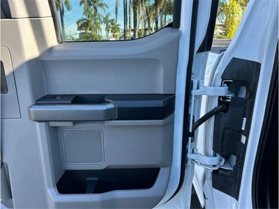 2017 Ford Super Duty F-250 SRW XLT 4X4 6.2L GAS BACK UP CAM CLEAN