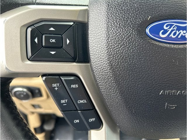 2017 Ford Super Duty F-350 DRW LARIAT DUALLY 4X4 DIESEL NAV BACK UP CAM CLEAN