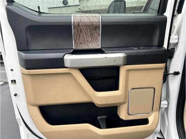 2017 Ford Super Duty F-350 DRW LARIAT DUALLY 4X4 DIESEL NAV BACK UP CAM CLEAN