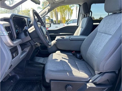 2024 Ford Super Duty F-350 DRW XL DUALLY 4X4 DIESEL BACK UP CAM 1 OWNER CLEAN