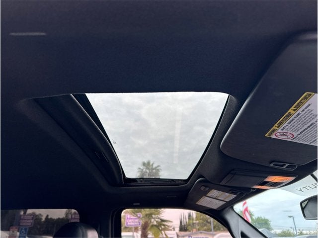 2015 Ford Super Duty F-350 DRW PLATINUM DUALLY 4X4 DIESEL NAV BACK UP CAM CLEAN