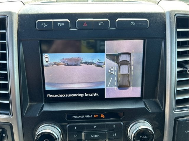 2019 Ford F-150 PLATINUM 4X4 NAV BACK UP CAM PANORAMIC ROOF CLEAN