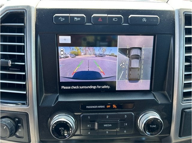 2019 Ford F-150 PLATINUM 4X4 NAV BACK UP CAM PANORAMIC ROOF CLEAN
