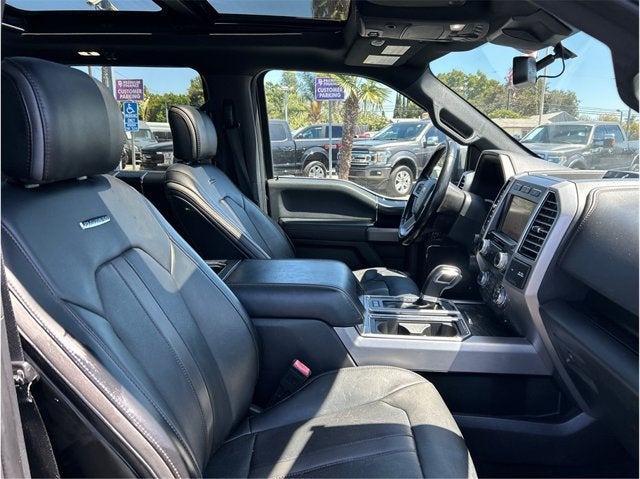 2019 Ford F-150 PLATINUM 4X4 NAV BACK UP CAM PANORAMIC ROOF CLEAN