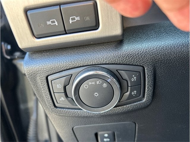 2016 Ford F-150 PLATINUM 4X4 NAVIGATION BACK UP CAM CLEAN