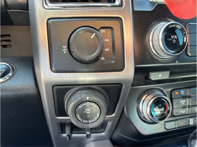 2016 Ford F-150 PLATINUM 4X4 NAVIGATION BACK UP CAM CLEAN