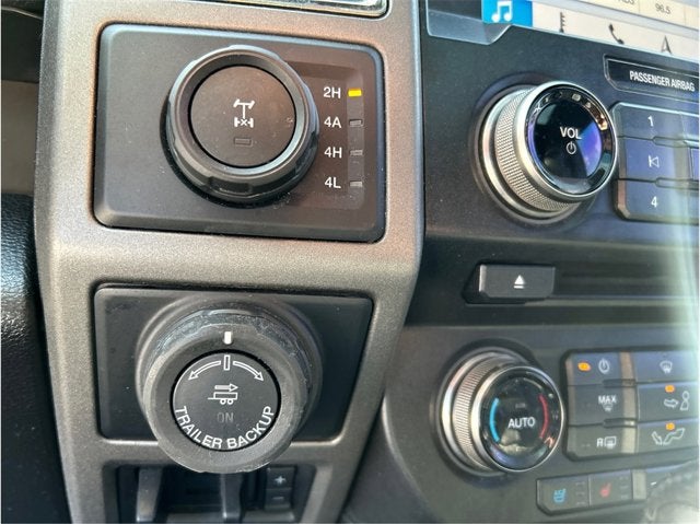 2017 Ford F-150 RAPTOR 4X4 NAV BACK UP CAM CLEAN