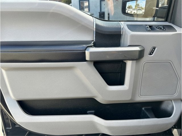 2017 Ford Super Duty F-350 SRW XLT LONG BED 4X4 FX4 6.2L GAS CLEAN