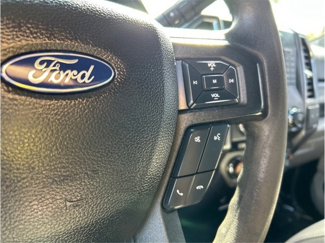 2017 Ford Super Duty F-350 SRW XLT LONG BED 4X4 FX4 6.2L GAS CLEAN