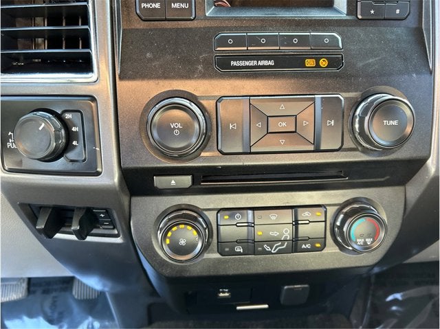 2017 Ford Super Duty F-350 SRW XLT LONG BED 4X4 FX4 6.2L GAS CLEAN