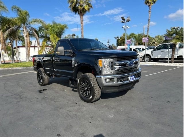 2017 Ford Super Duty F-350 SRW XLT LONG BED 4X4 FX4 6.2L GAS CLEAN