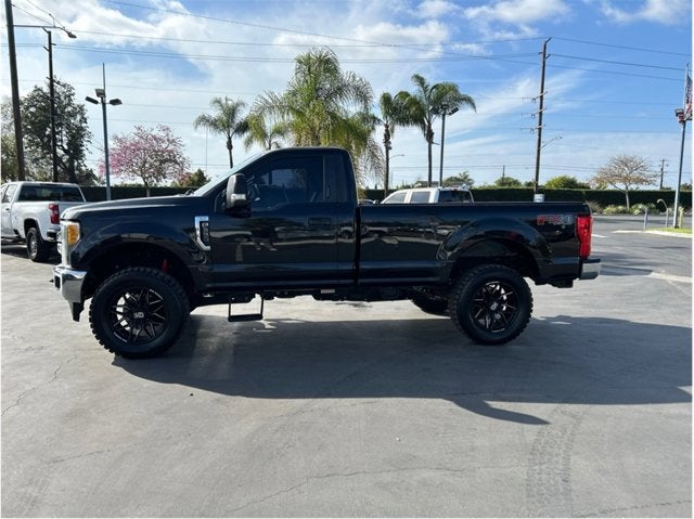 2017 Ford Super Duty F-350 SRW XLT LONG BED 4X4 FX4 6.2L GAS CLEAN