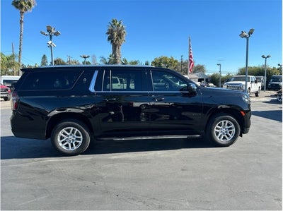 2022 Chevrolet Suburban LT LEATHER PACKAGE BACK UP CAM 1 OWNER CLEAN