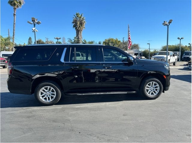 2022 Chevrolet Suburban LT LEATHER PACKAGE BACK UP CAM 1 OWNER CLEAN