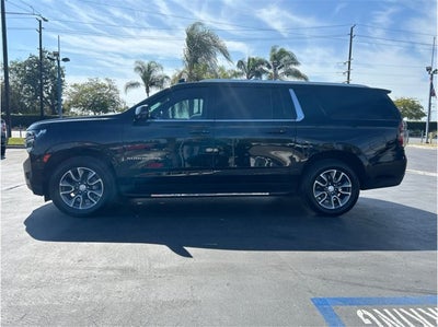 2023 Chevrolet Suburban LT LEATHER PACKAGE BACK UP CAM 1 OWNER CLEAN