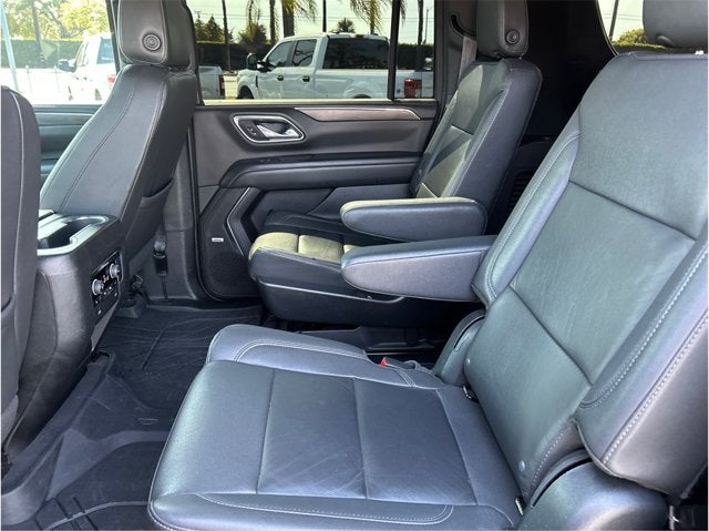 2023 Chevrolet Suburban LT LEATHER PACKAGE BACK UP CAM 1 OWNER CLEAN