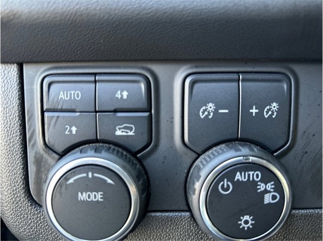 2023 Chevrolet Suburban LS