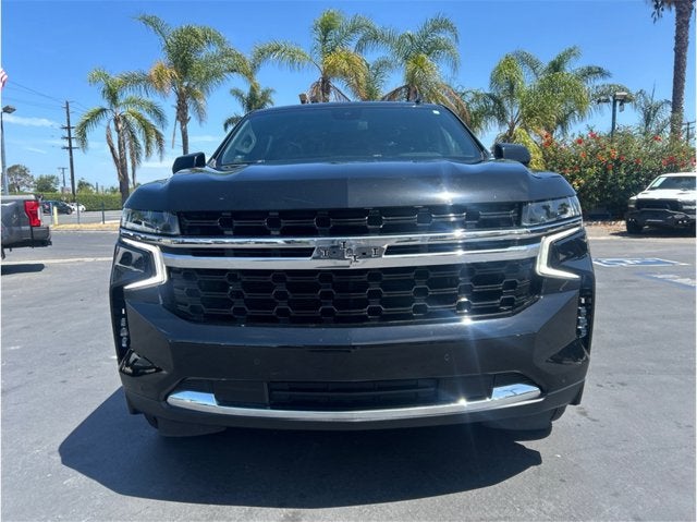 2023 Chevrolet Suburban LS 4X4 LEATHER PACKAGE BACK UP CAM THIRD ROW SEAT CLEAN