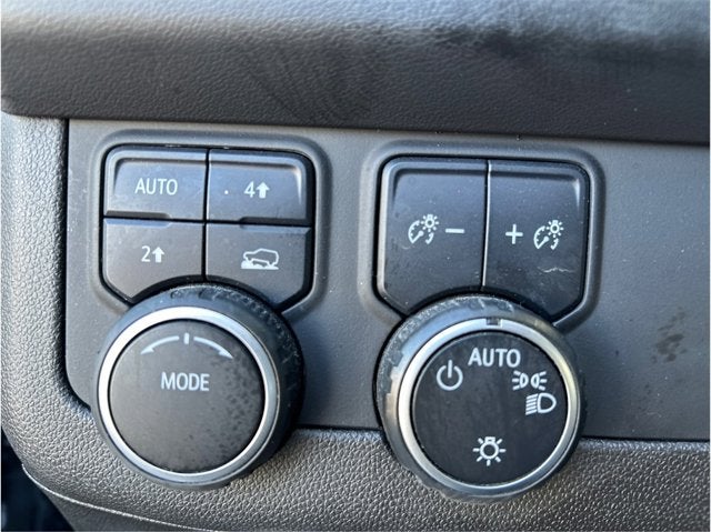 2021 Chevrolet Suburban LT 4WD LEATHER PACKAGE BACK UP CAM 1 OWNER CLEAN