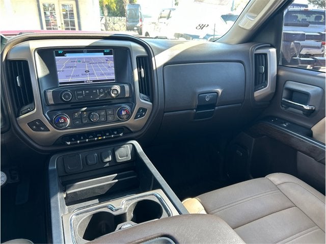 2018 GMC Sierra 3500HD DENALI DUALLY 4X4 DIESEL NAV BACK UP CAM CLEAN R