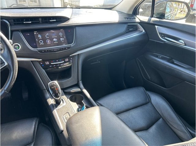 2018 Cadillac XT5 Premium Luxury FWD